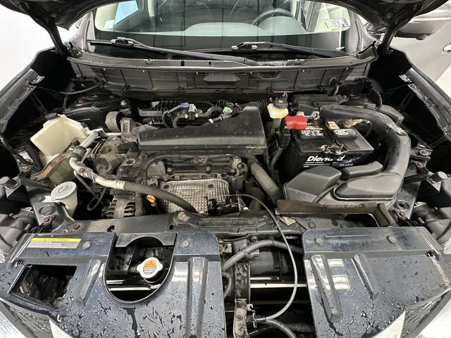 Used 2015 Nissan Rogue SV w/ SV Premium Package image 27