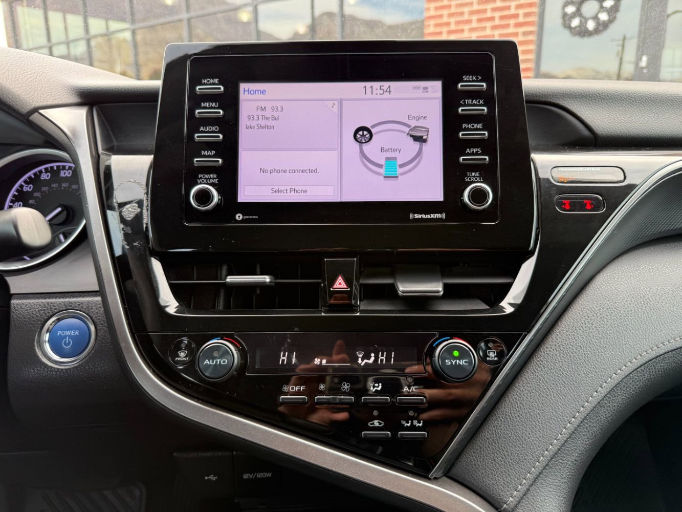 Used 2021 Toyota Camry LE image 15