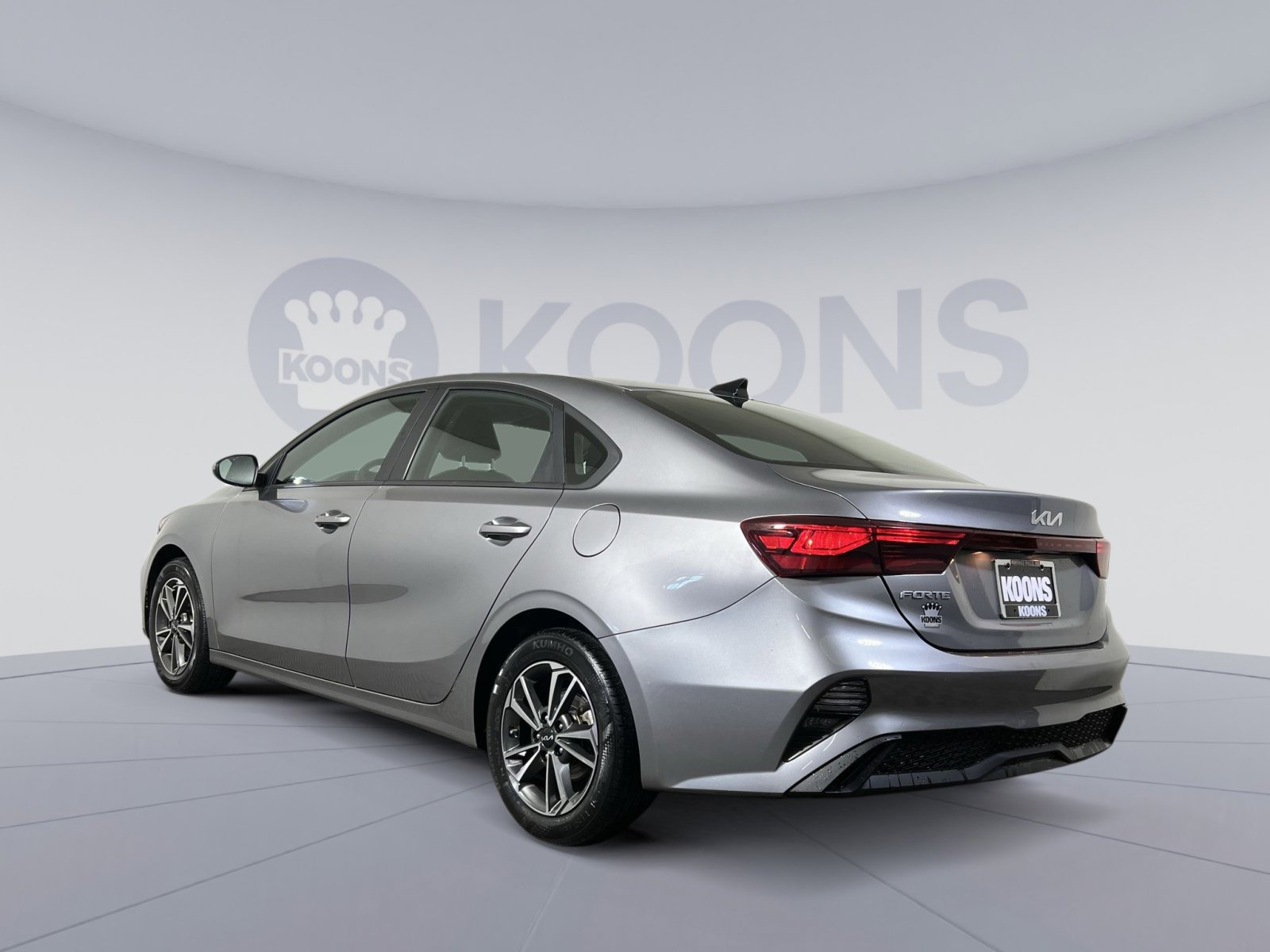 Used 2023 Kia Forte LXS image 4