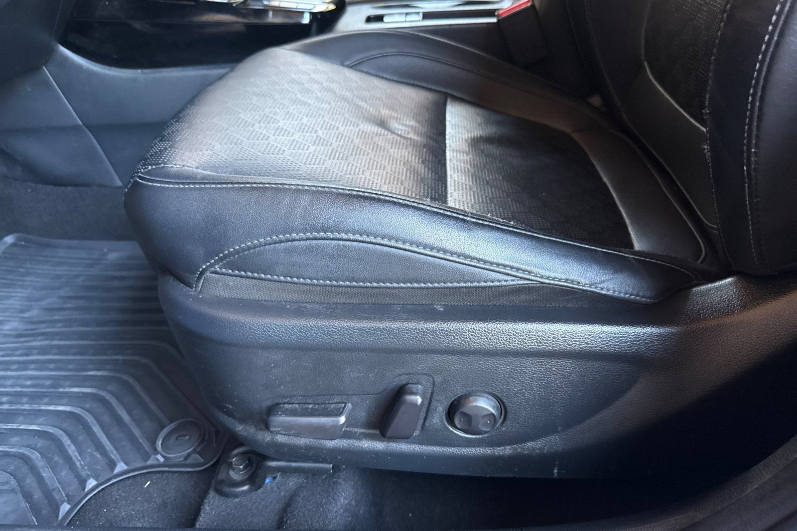 Used 2022 Kia Seltos SX w/ Sunroof Package AWD/4WD image 15