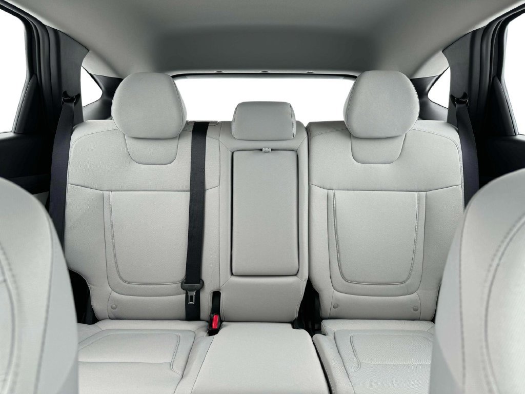 New 2025 Hyundai Tucson SE FWD image 16