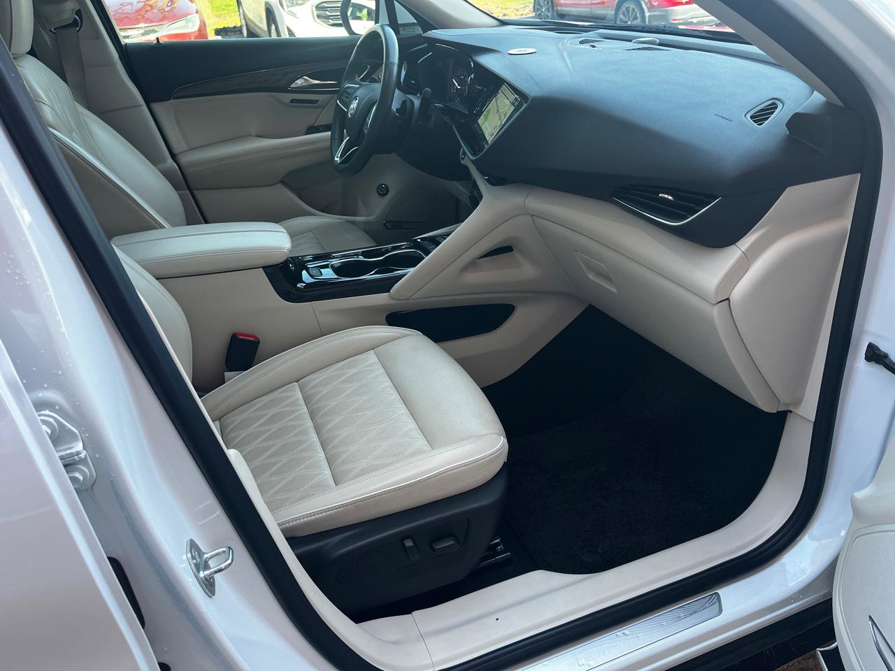 Used 2022 Buick Envision Avenir w/ Safety Package image 12