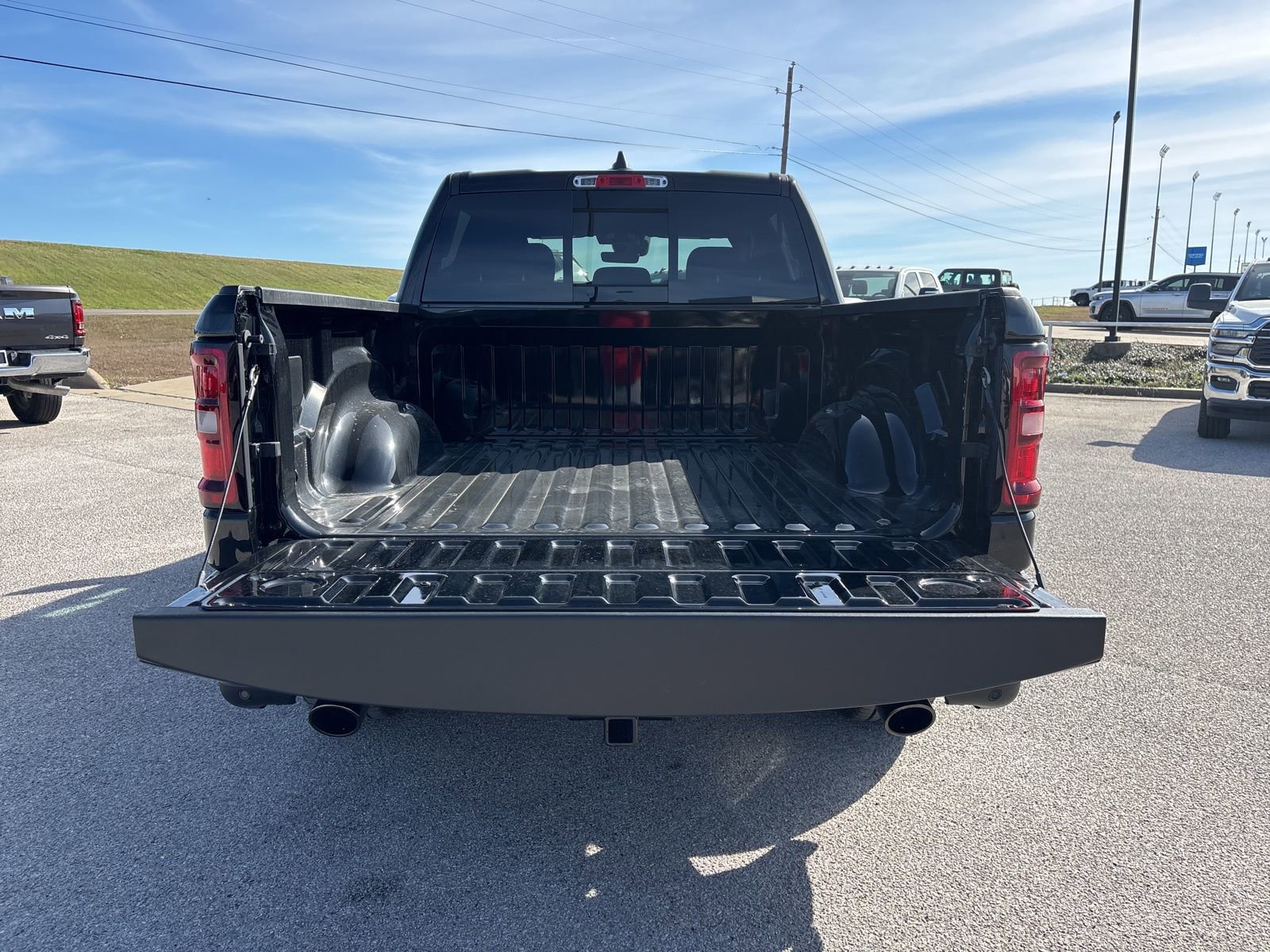 New 2026 RAM 1500 Express image 22