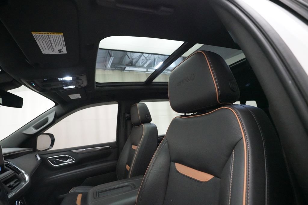 Used 2021 GMC Yukon XL AT4 w/ Technology Package AWD/4WD image 33