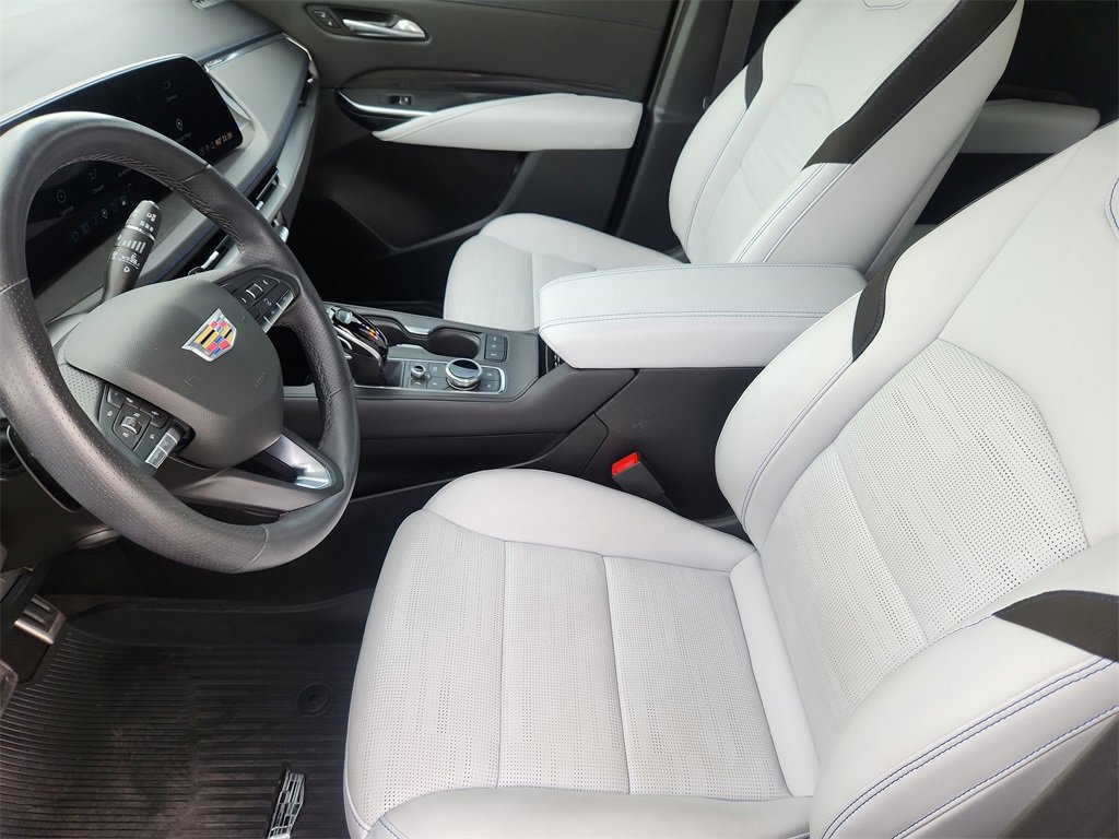 Certified 2024 Cadillac XT4 Sport image 9