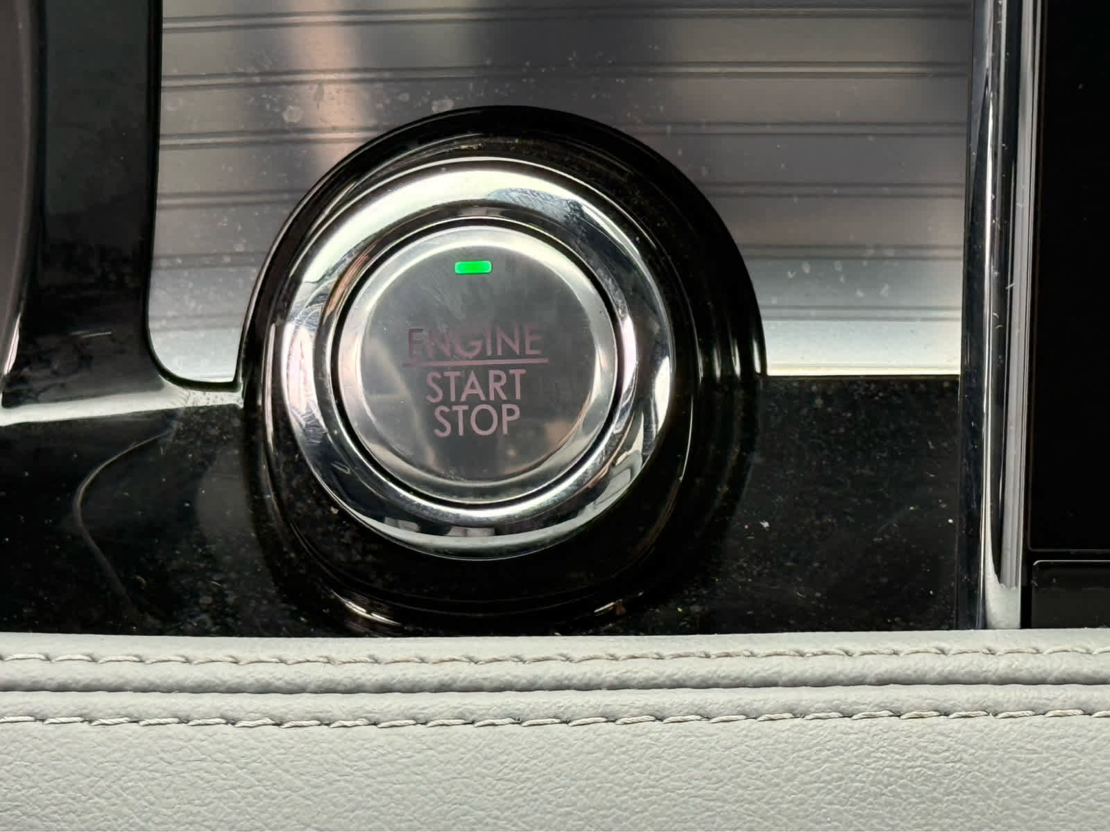 Used 2022 Lincoln Corsair Reserve w/ Sport Package image 27