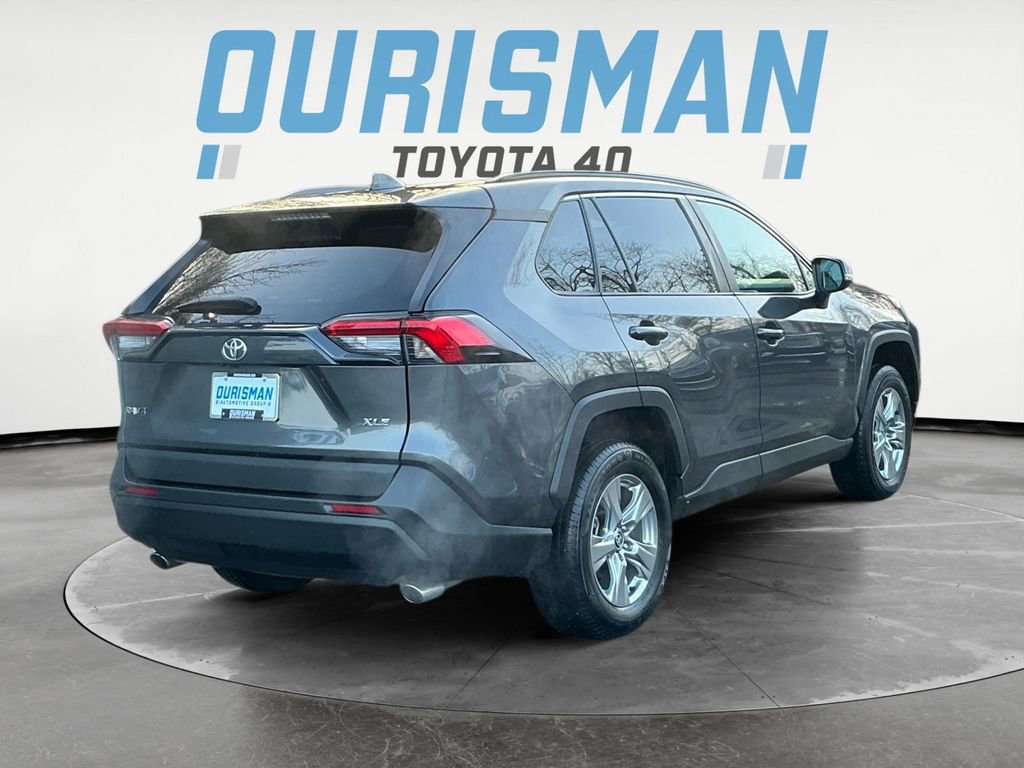 Used 2024 Toyota RAV4 XLE image 7