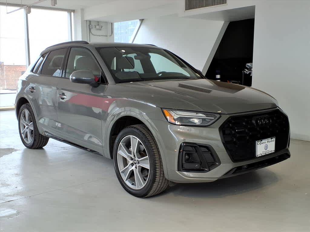 Used 2025 Audi Q5 2.0T Premium image 3
