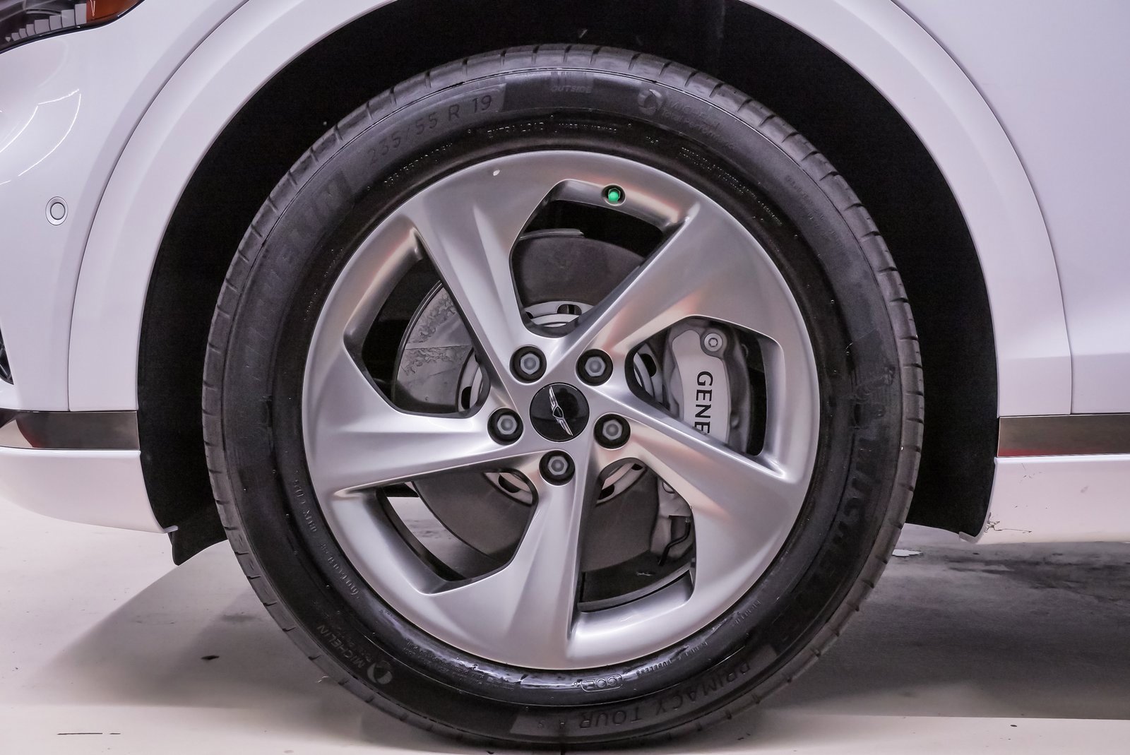 Certified 2026 Genesis GV70 2.5T Advanced image 27