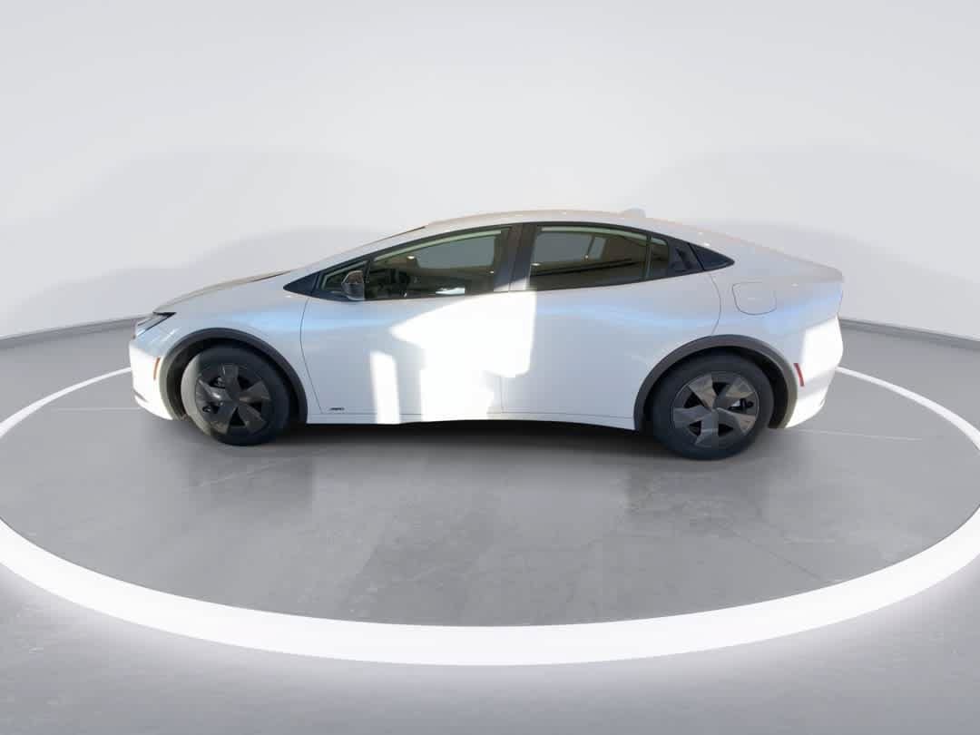 Certified 2024 Toyota Prius LE AWD/4WD image 5