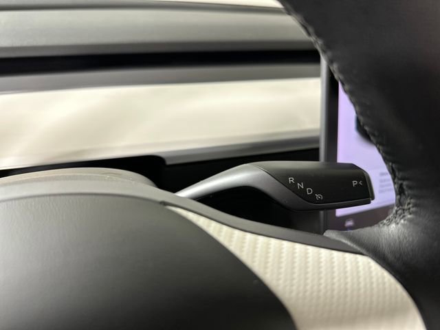 Used 2021 Tesla Model Y Long Range image 17