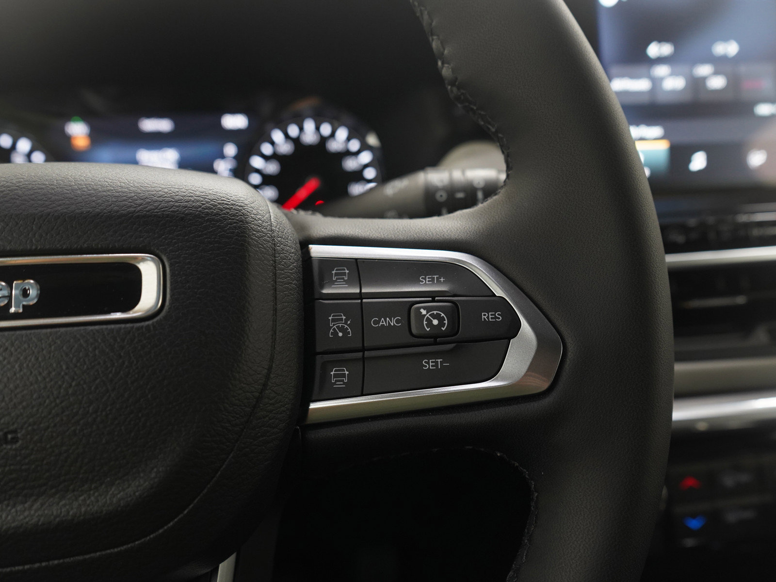 Used 2023 Jeep Compass Limited AWD/4WD image 26