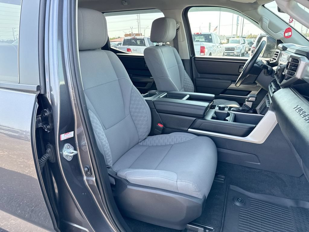 Used 2024 Toyota Tundra SR5 AWD/4WD image 25