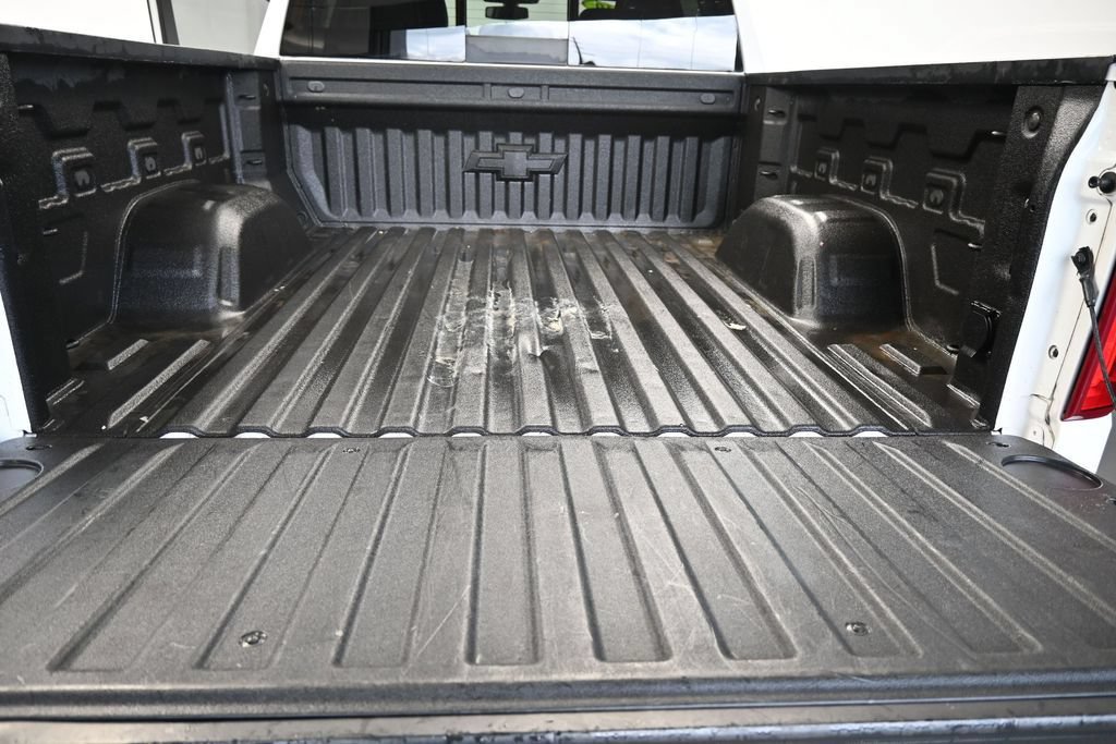 Used 2019 Chevrolet Silverado 1500 LTZ w/ LTZ Plus Package AWD/4WD image 18