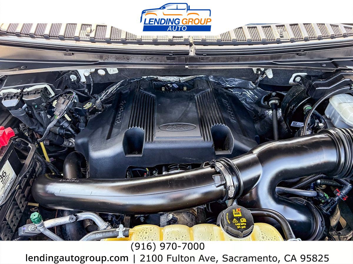 Used 2018 Ford Expedition Max XLT w/ Equipment Group 202A AWD/4WD image 26