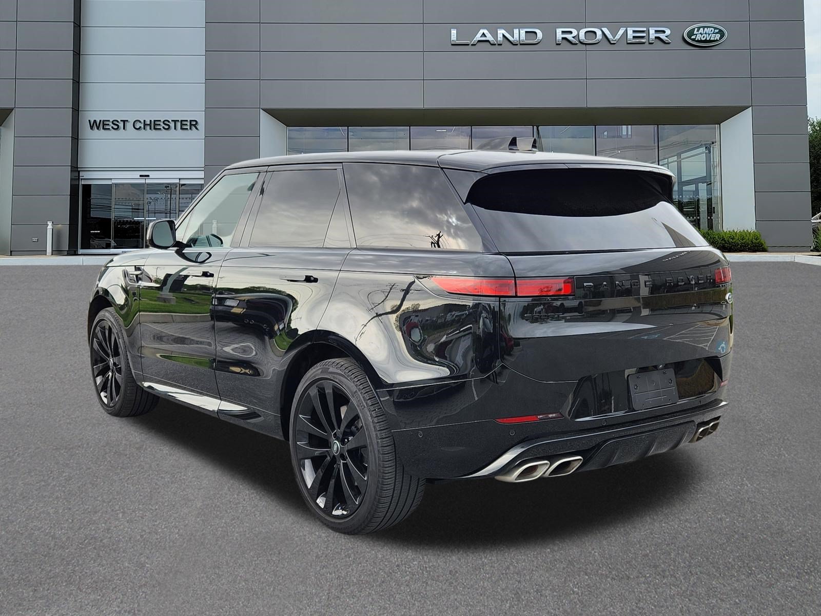 Certified 2023 Land Rover Range Rover Sport First Edition AWD/4WD image 3