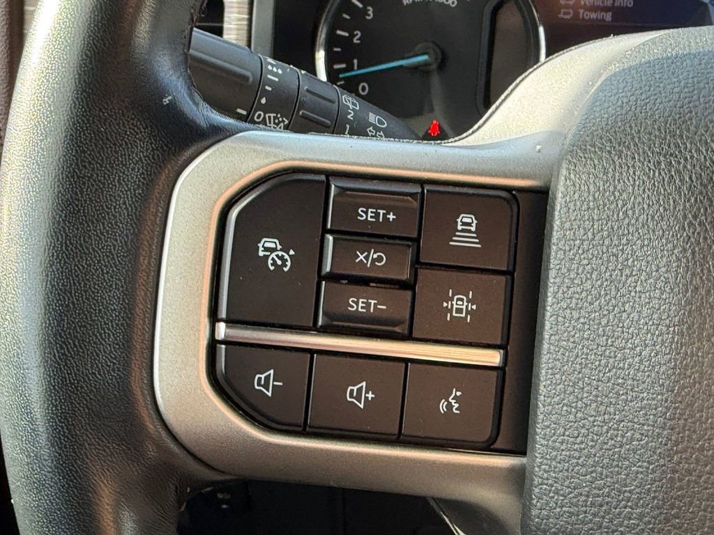 Used 2022 Ford Expedition Limited image 29