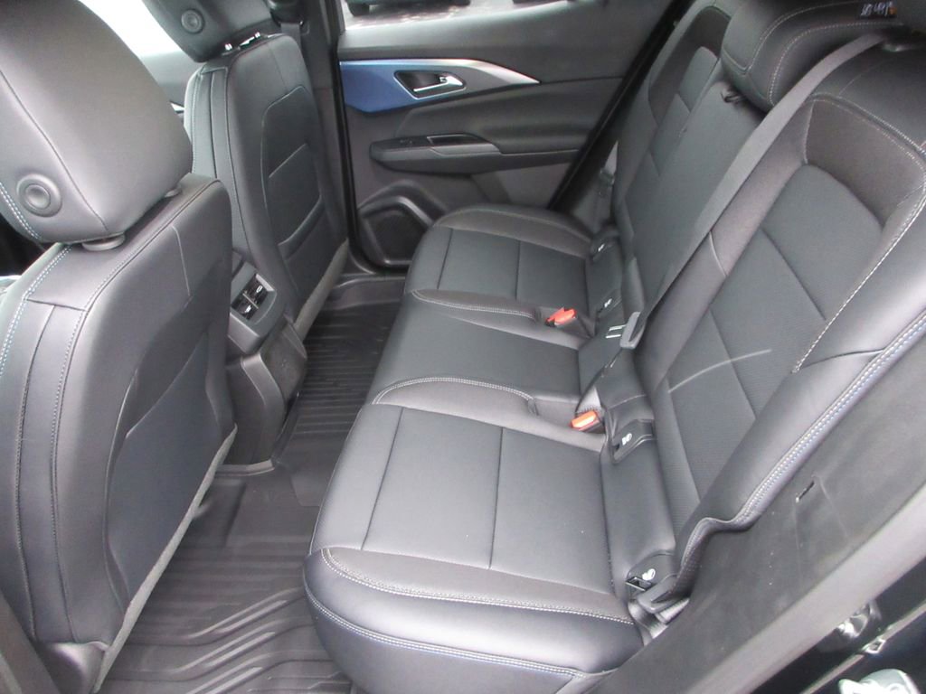 New 2026 Chevrolet Equinox EV LT AWD/4WD image 13