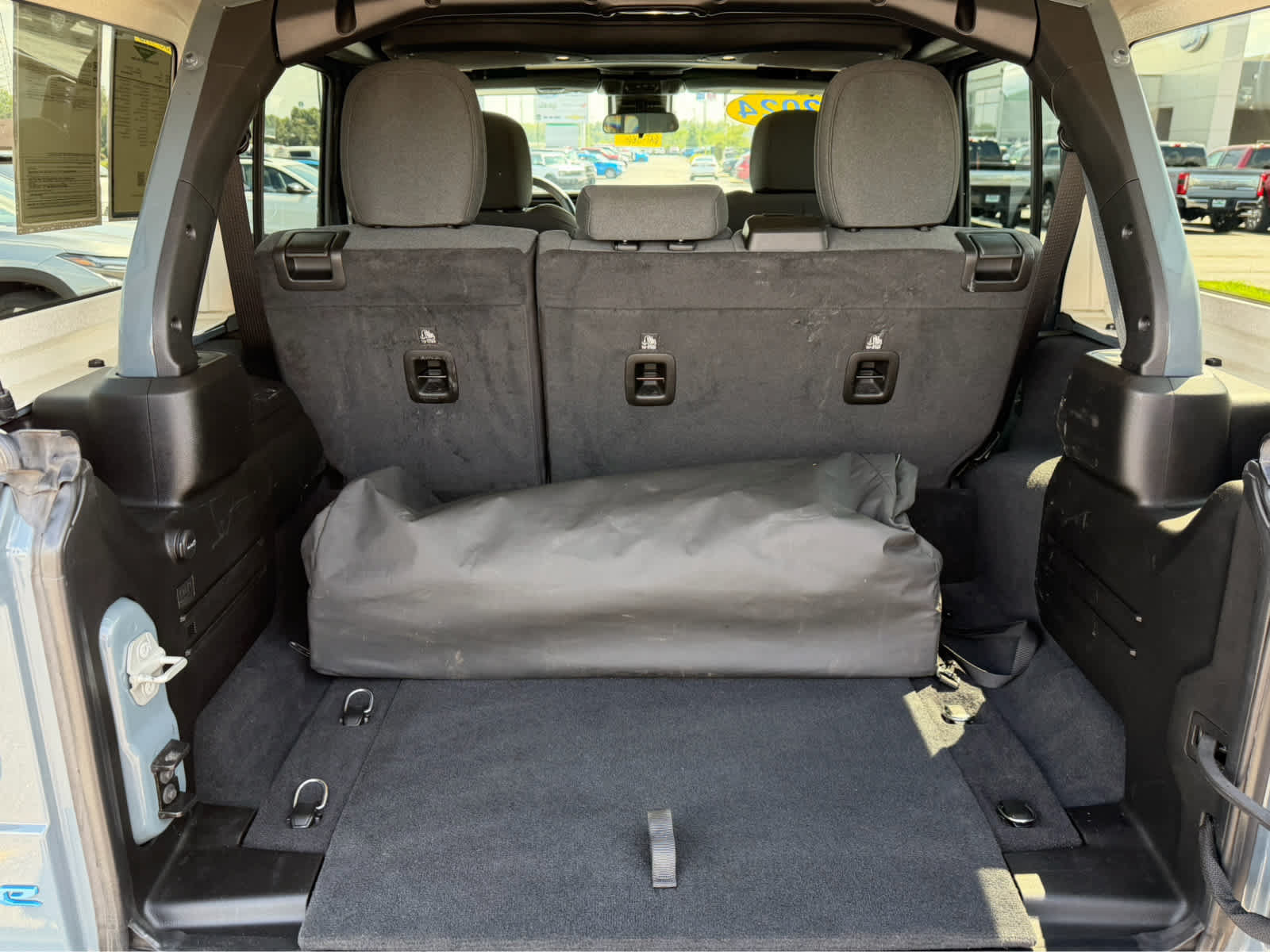Used 2024 Jeep Wrangler Unlimited w/ Convenience Group AWD/4WD image 38