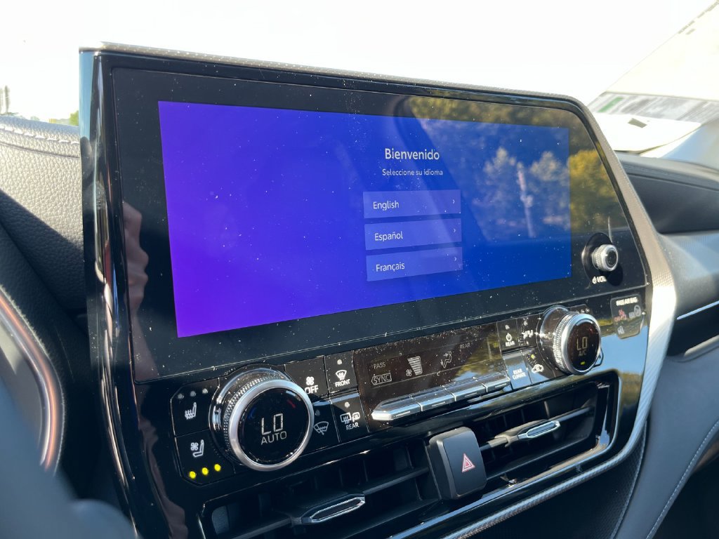 New 2026 Toyota Highlander Platinum AWD/4WD image 21