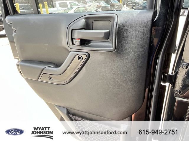 Used 2017 Jeep Wrangler Unlimited Sahara image 17