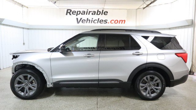 Used 2022 Ford Explorer XLT w/ Equipment Group 202A image 1