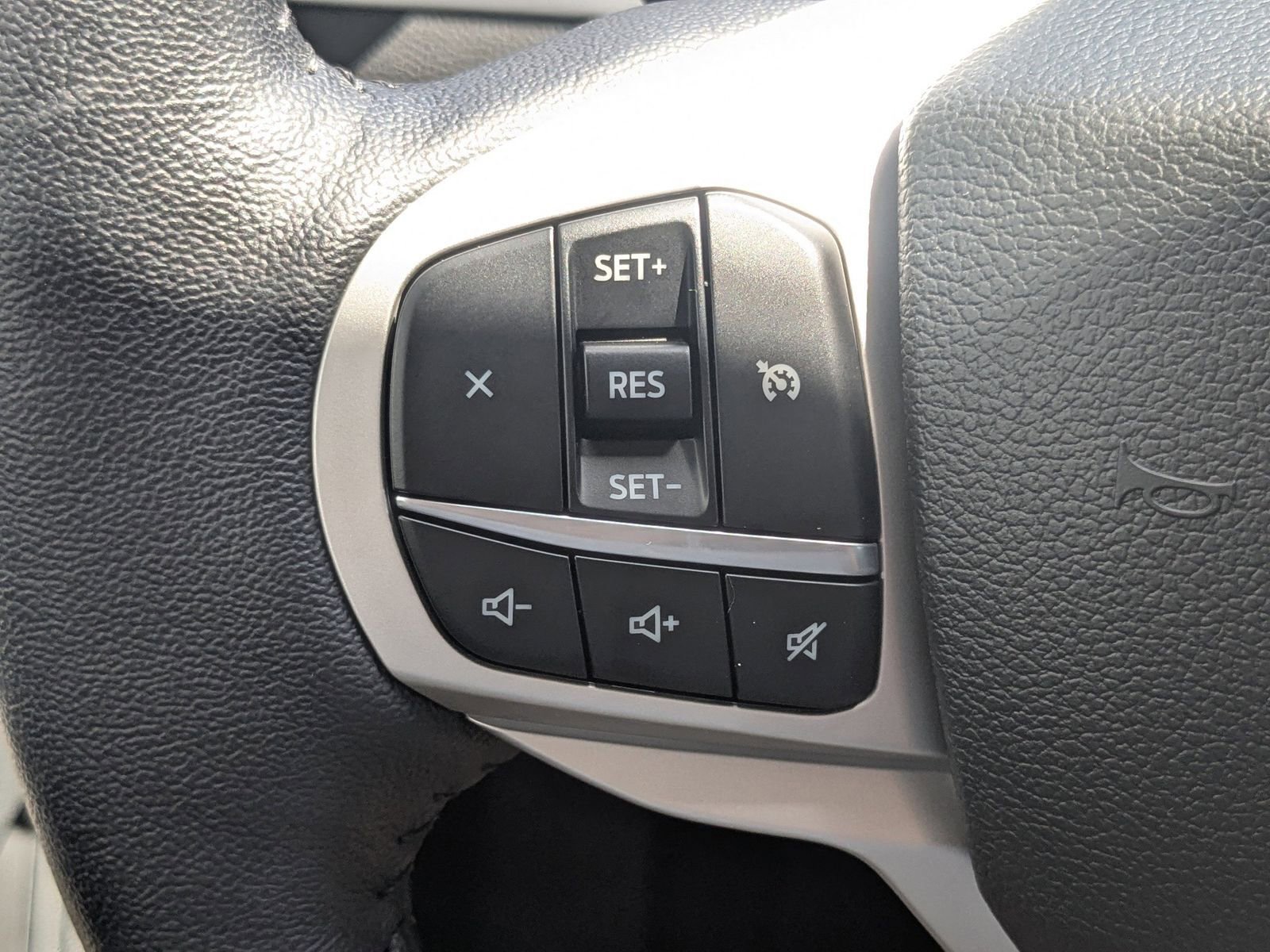 Used 2023 Ford Explorer XLT w/ Equipment Group 202A image 28