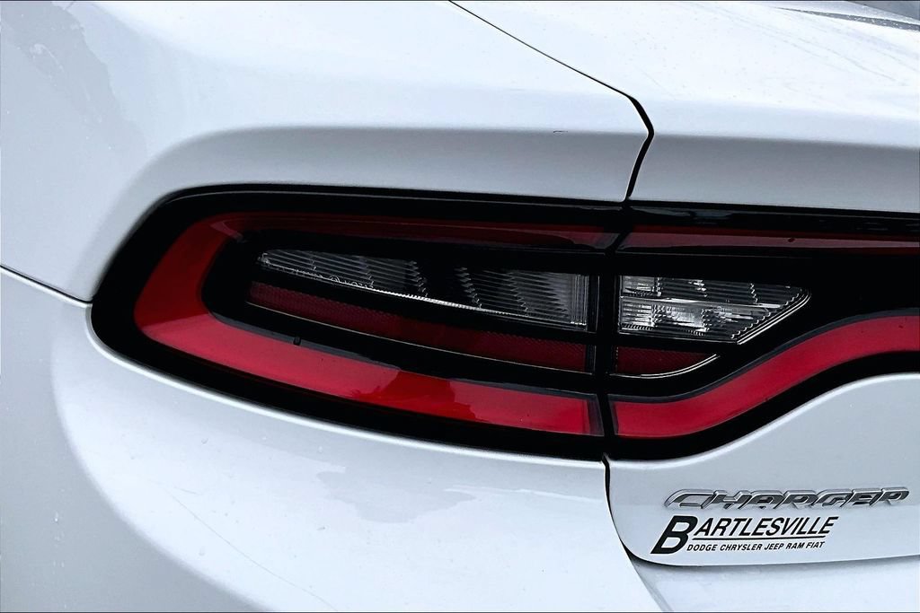 Used 2022 Dodge Charger SXT RWD image 24