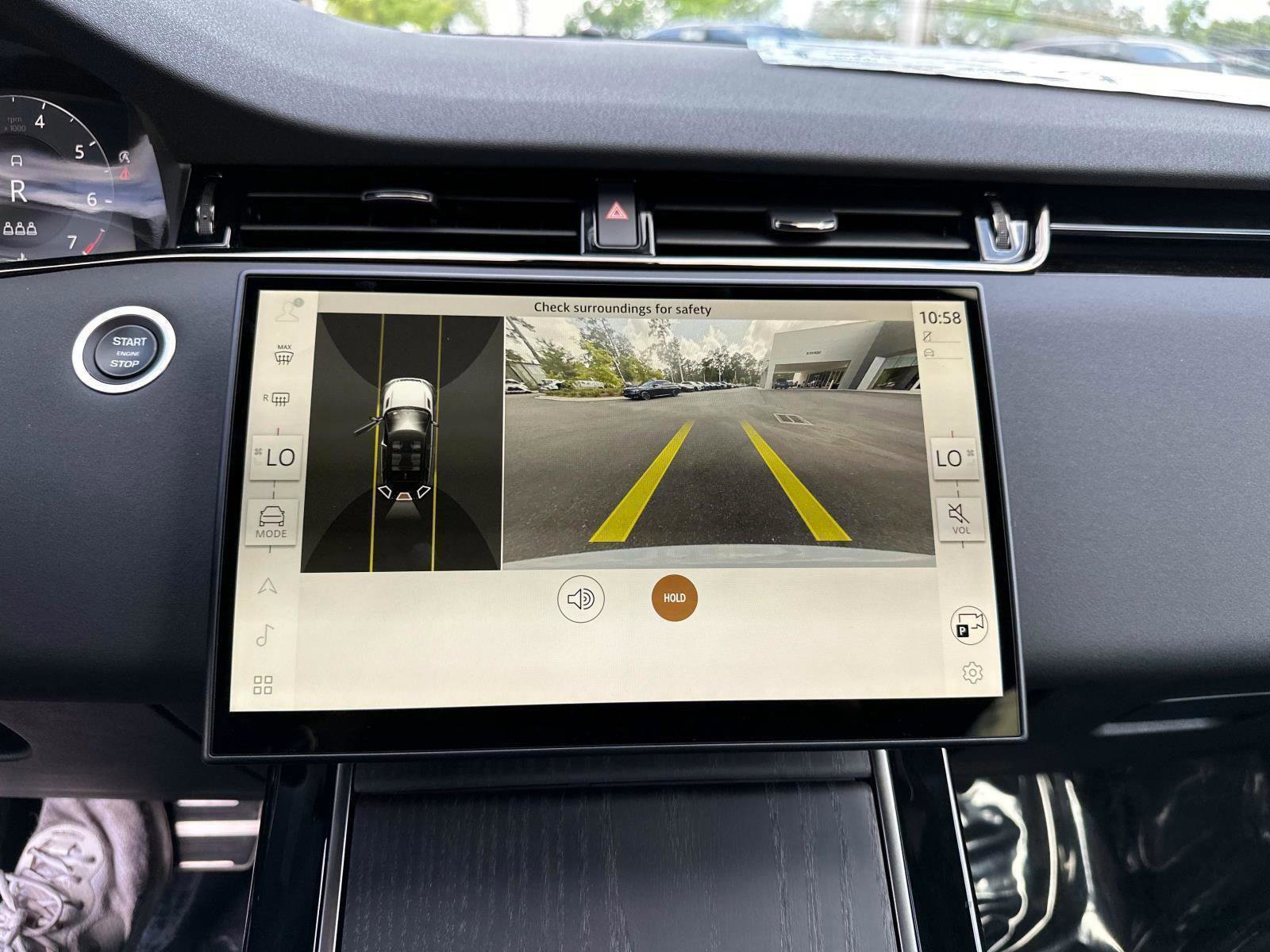 Used 2024 Land Rover Range Rover Evoque Dynamic SE image 19