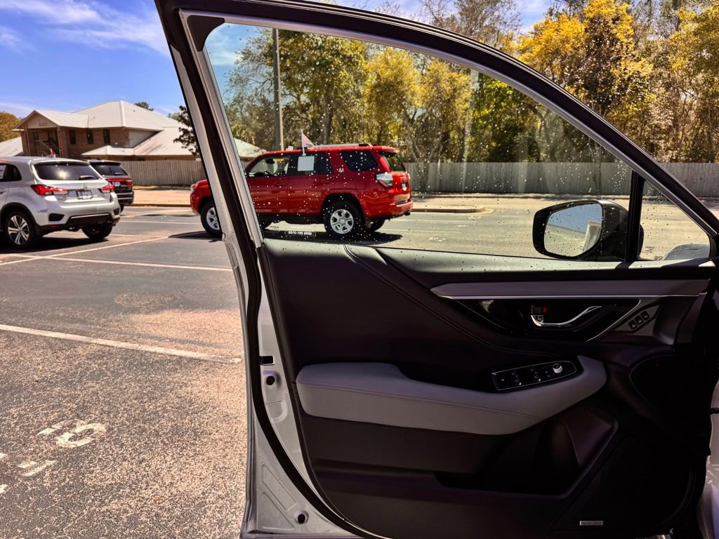 Used 2024 Subaru Outback Limited image 33