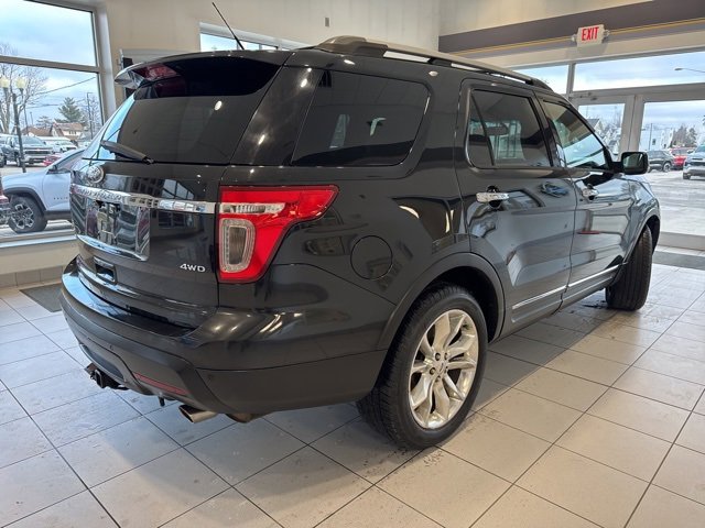 Used 2014 Ford Explorer XLT w/ Equipment Group 202A image 6