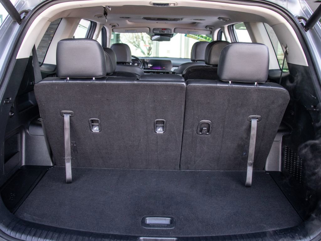 Used 2023 Kia Telluride EX w/ EX Captain's Chair Package image 26