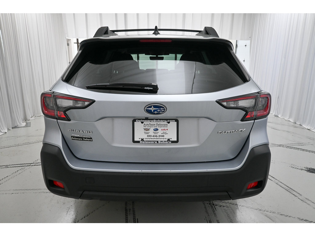 Used 2025 Subaru Outback Premium AWD/4WD image 6