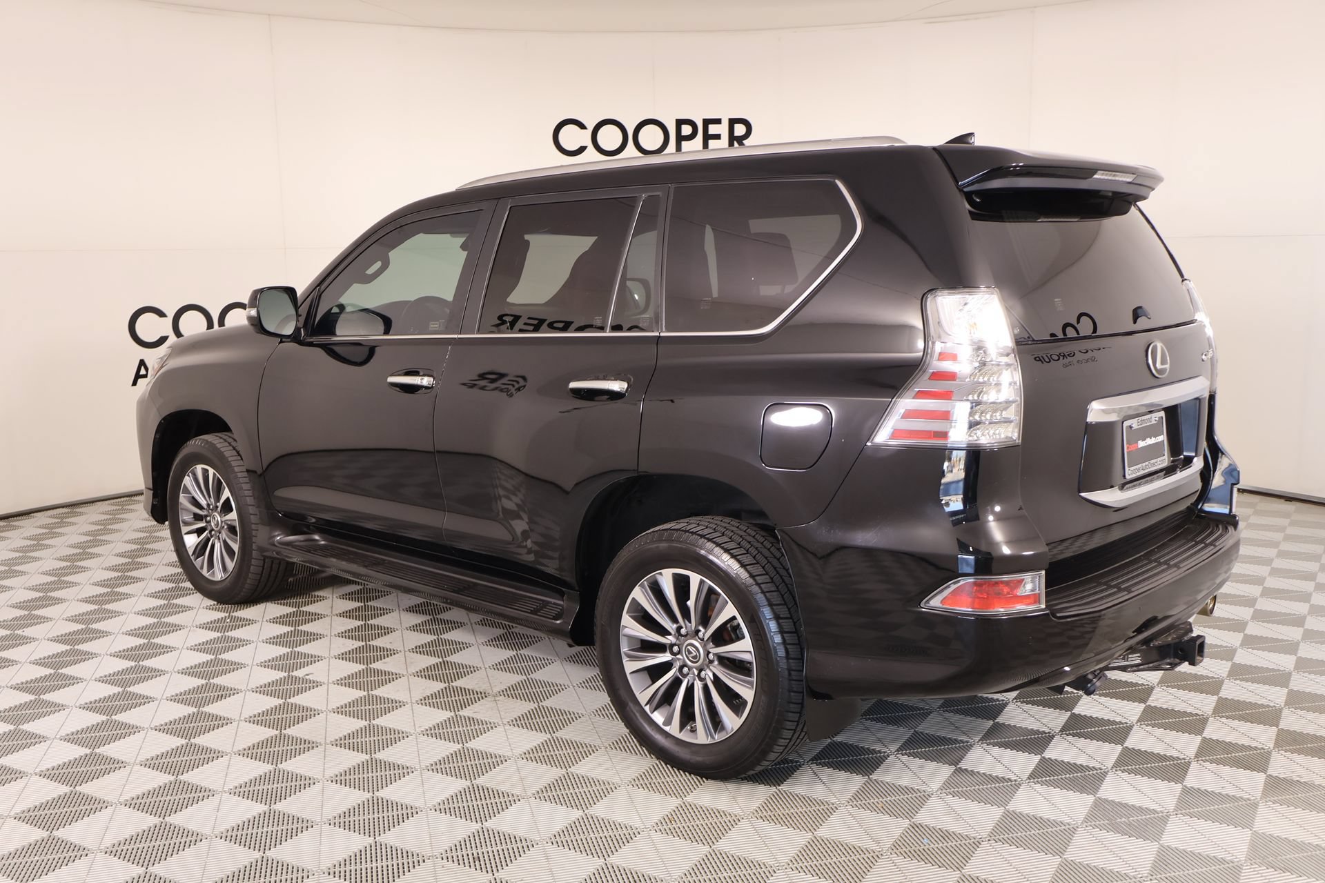 Used 2021 Lexus GX 460 Luxury w/ Accessory Package AWD/4WD image 24