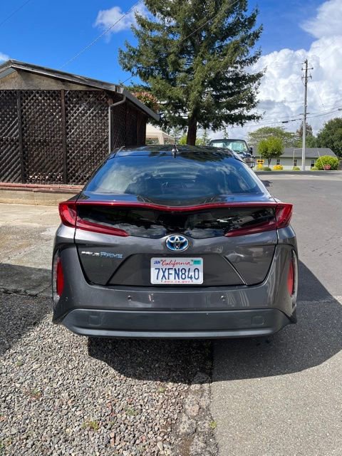 Used 2017 Toyota Prius Prime Advanced w/ Protection Package FWD image 3