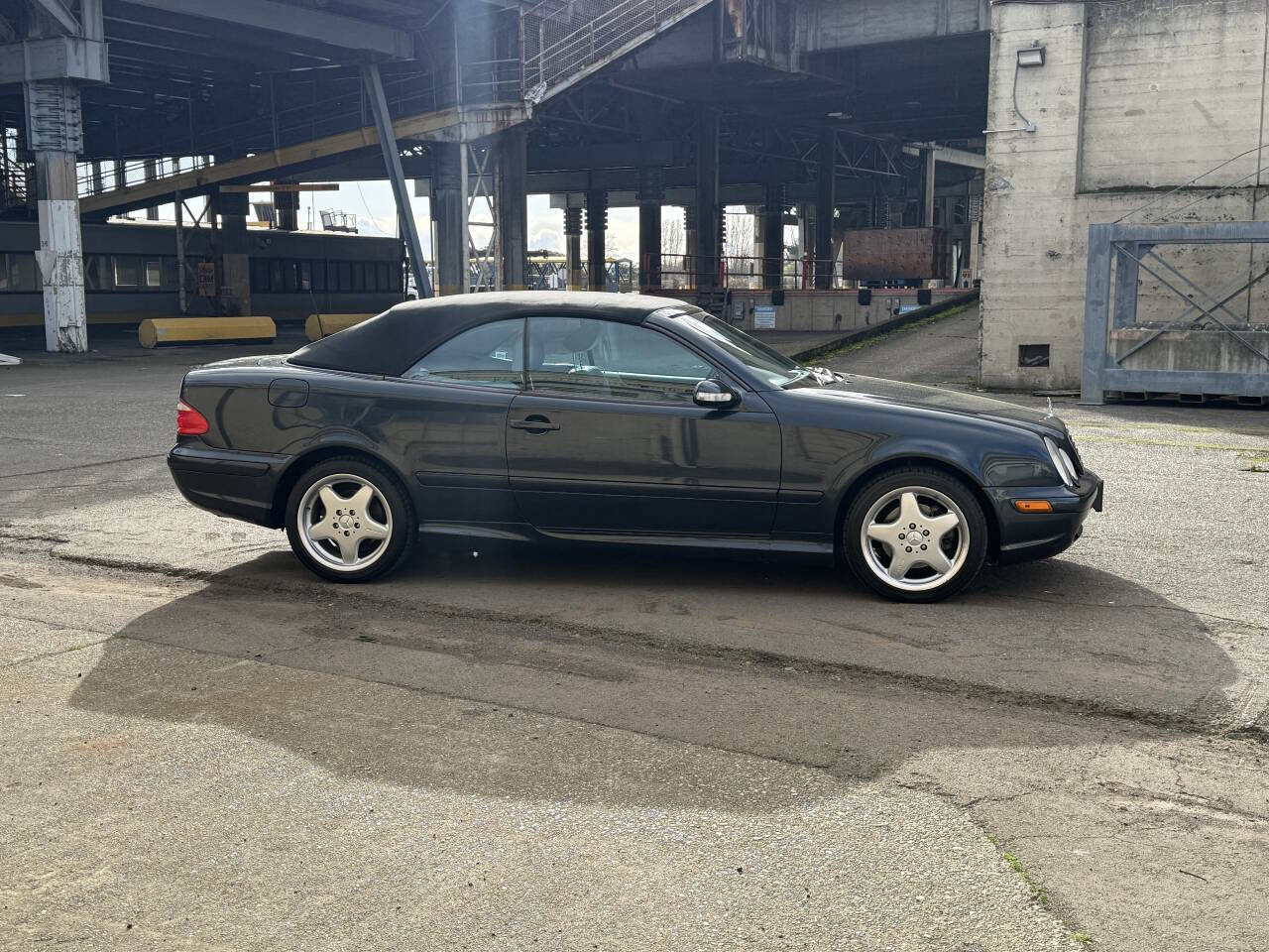 Used 2000 Mercedes-Benz CLK 430 Cabriolet image 12