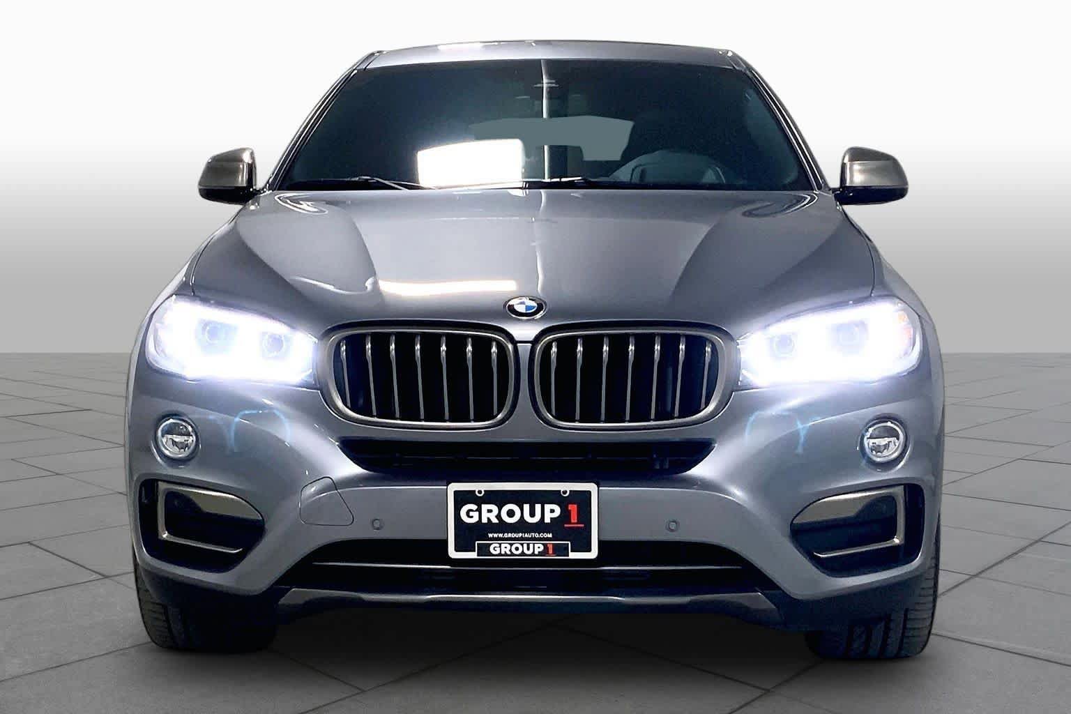 Used 2018 BMW X6 sDrive35i RWD image 3