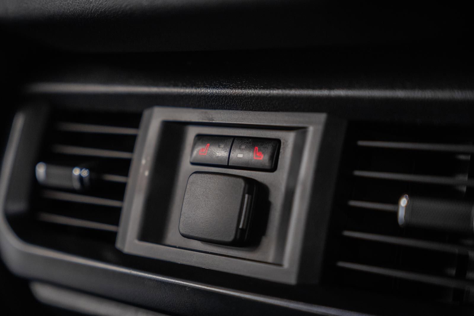 Used 2025 Ford F150 Raptor image 42