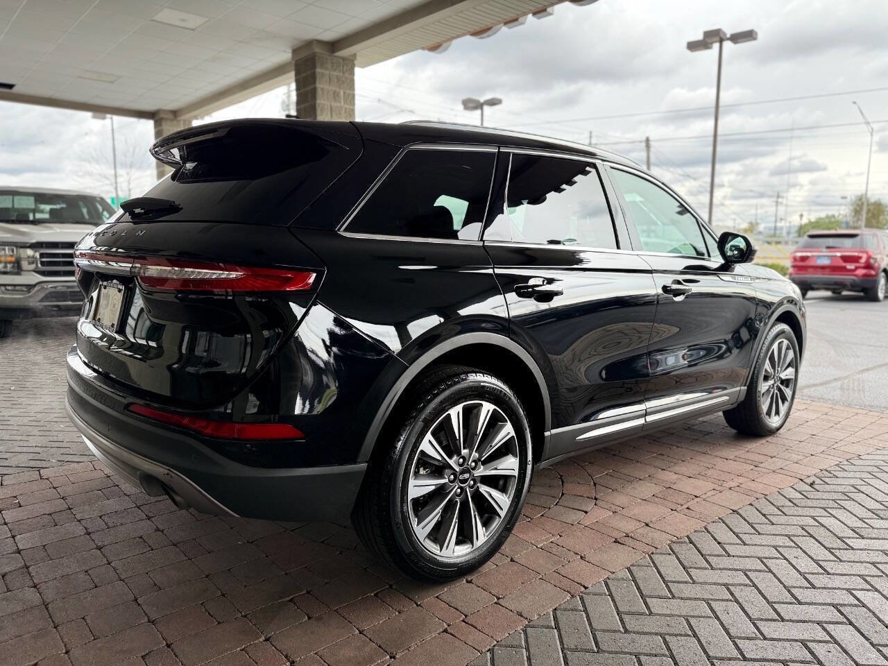 Used 2020 Lincoln Corsair Reserve image 15