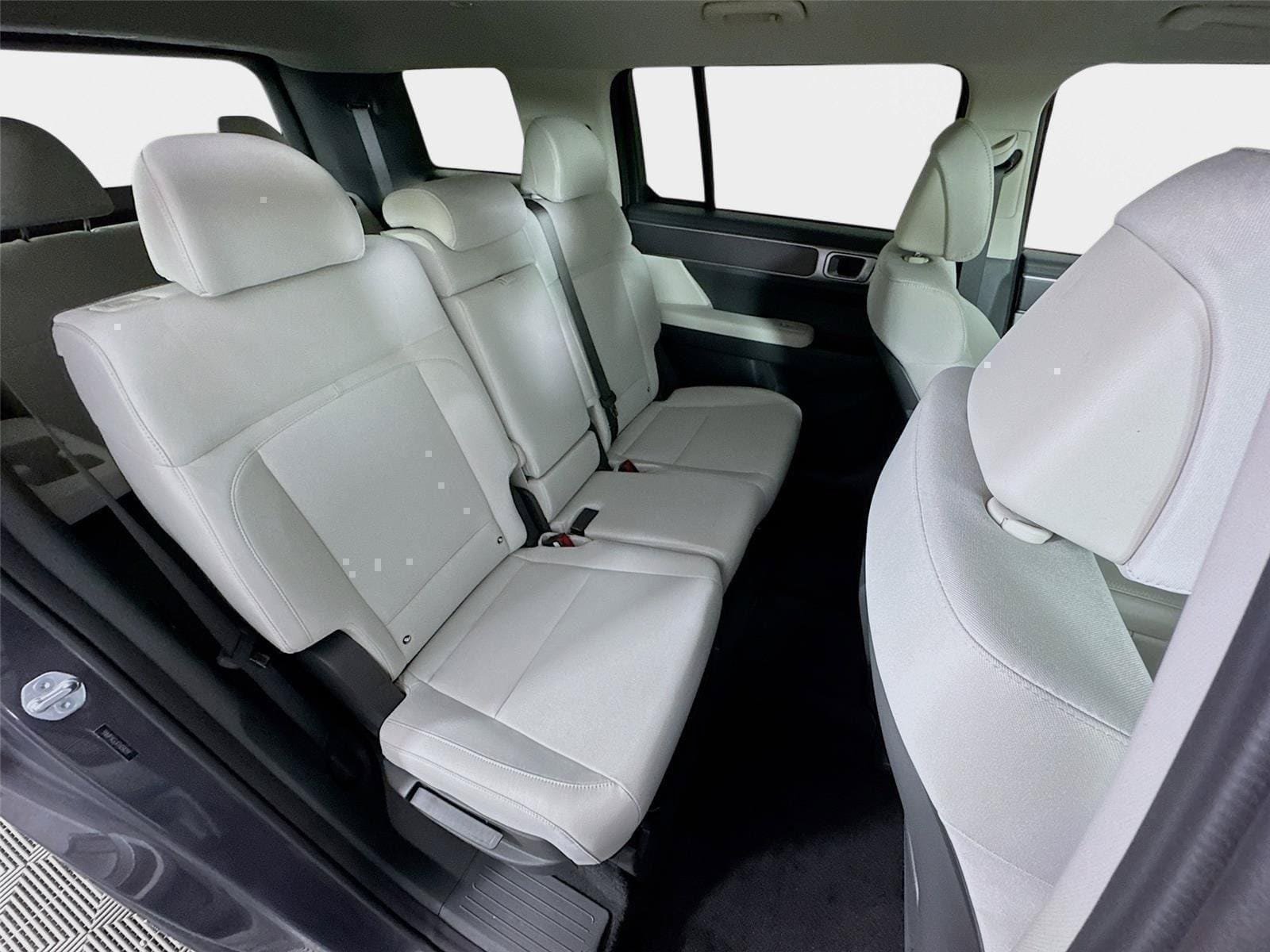 New 2026 Hyundai Santa Fe SE FWD image 26
