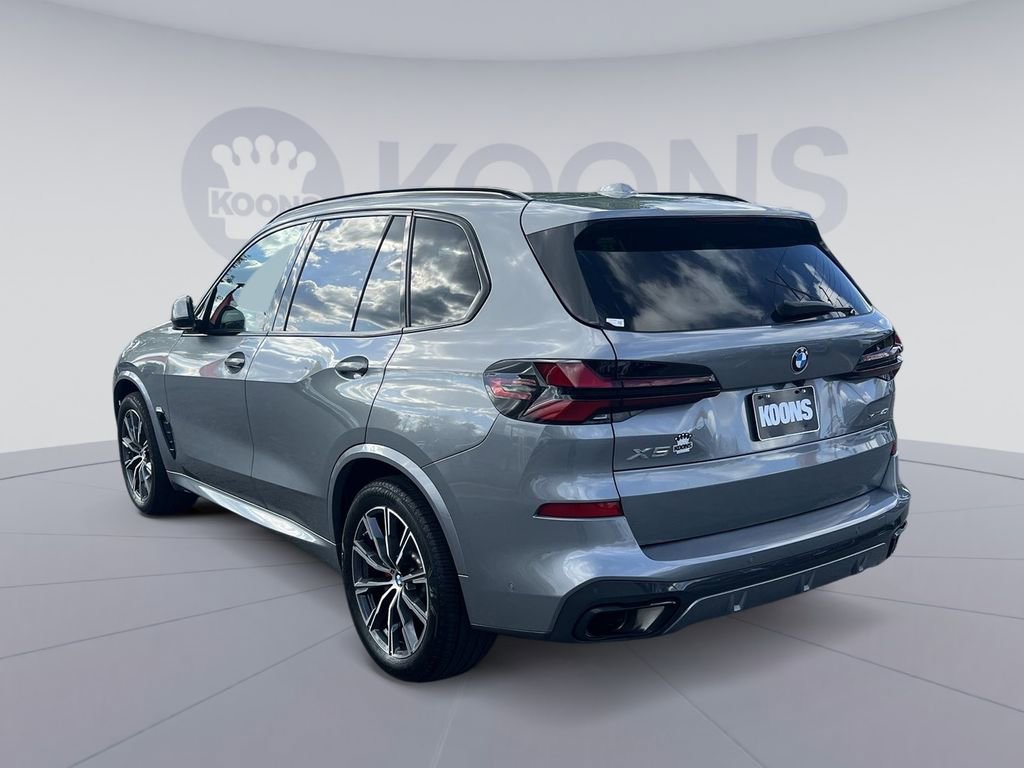 Used 2025 BMW X5 xDrive40i w/ M Sport Package AWD/4WD image 14