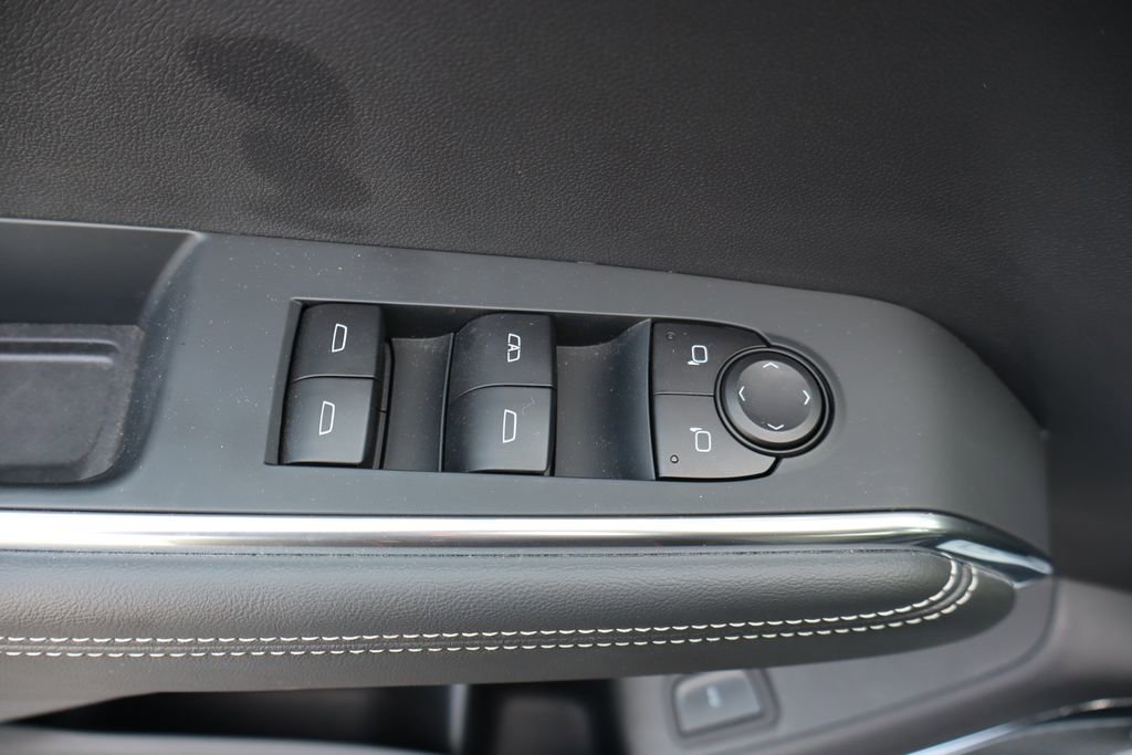 Used 2025 GMC Acadia Elevation w/ Elevation Premium Package FWD image 25