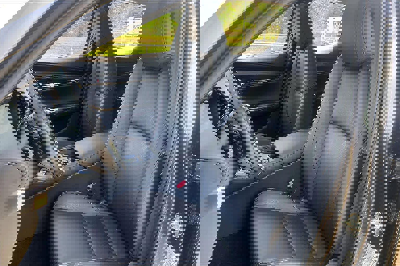 Used 2021 MAZDA MAZDA3 2.5 Turbo Sedan w/Premium Plus image 7