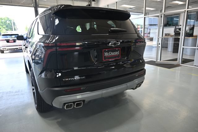 New 2026 Chevrolet Traverse LT w/ Driver Confidence Package FWD image 6