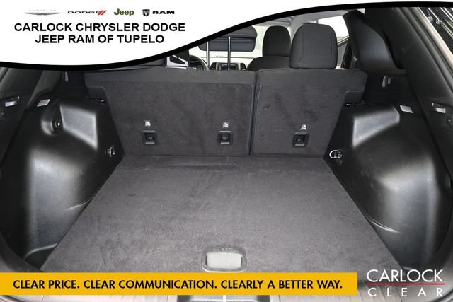 Used 2021 Jeep Cherokee Latitude FWD image 28