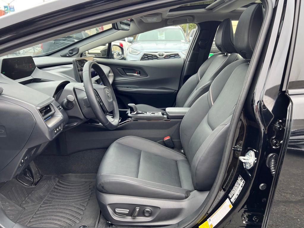 Used 2024 Toyota Prius Limited AWD/4WD image 13