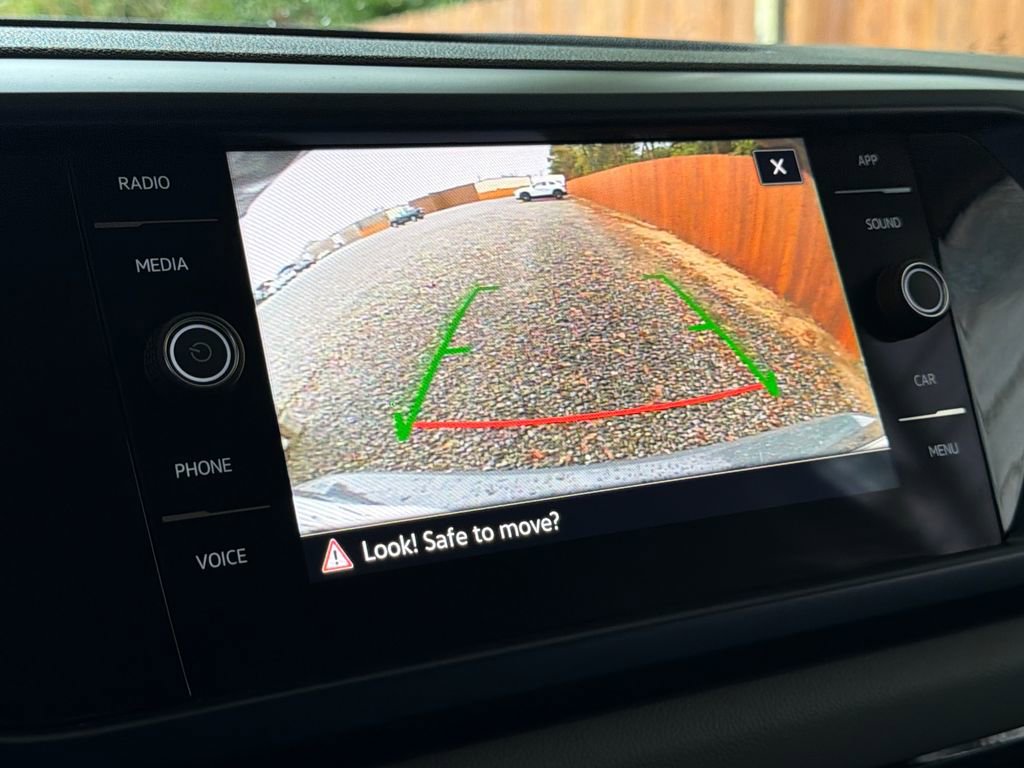 Used 2023 Volkswagen Taos SE image 7