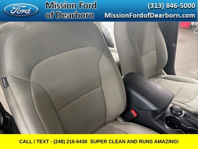 Used 2019 Ford Explorer XLT AWD/4WD image 18