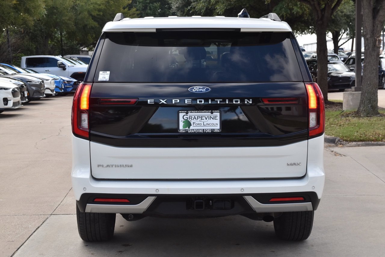 Used 2025 Ford Expedition Max Platinum w/ Platinum Ultimate Package AWD/4WD image 9