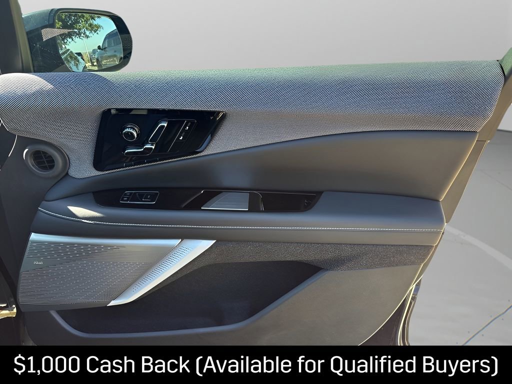 New 2026 Cadillac Optiq Luxury 1 w/ LPO, Floor Liner Package AWD/4WD image 13